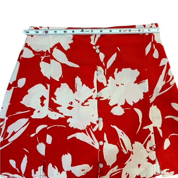 Vintage Silk Red & White Floral Mini Skirt With Buttons - Picture 9 of 16